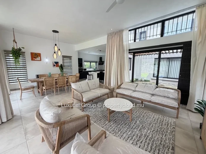 Contemporary Villa For Rent  – Private Pool & Tranquil Setting