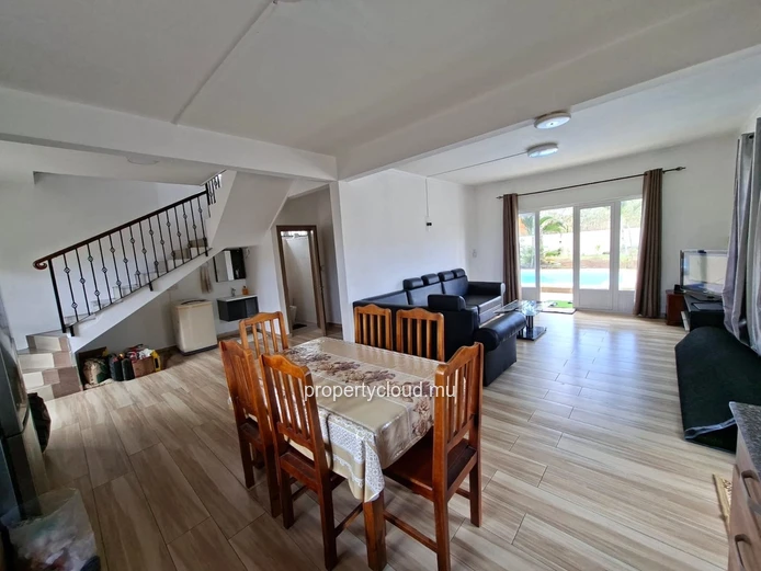 Flic-en-Flac – Charming 4-bedroom house with swimming pool in a residential area