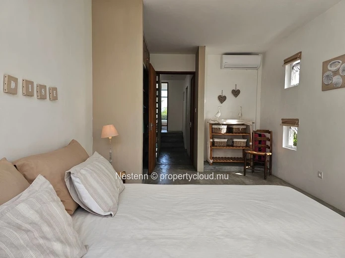 Duplex sécurisé de 3 chambres à louer, a quelques pas de la plage de Pointe d'Esny