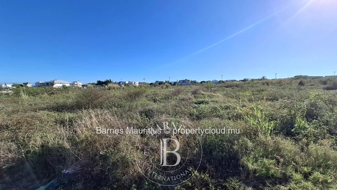 Cascavelle - Residential land with views of Le Morne