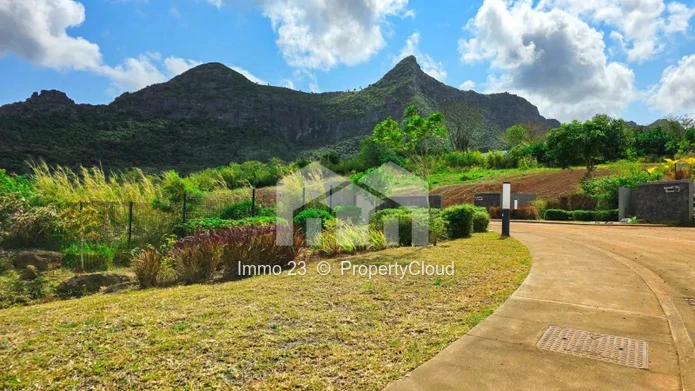 Residential Land - 1963m2 - Bagatelle - Ref. TE86348AC