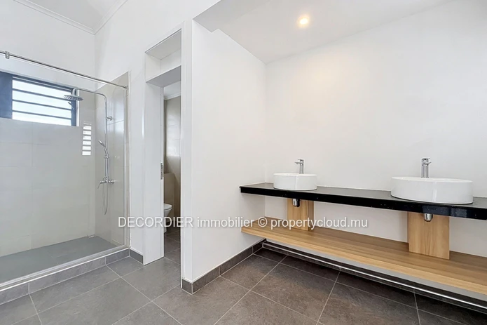 Villa contemporaine à proximité de la plage