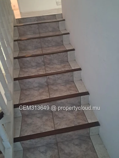 3 Chambres Maison avec Piscine à Vendre – Trou d'Eau Douce