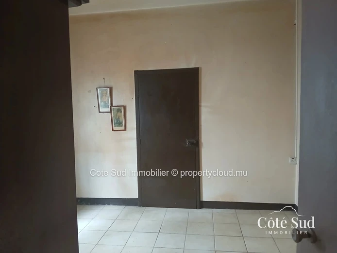 Deux maisons à vendre à Mahébourg – Fort potentiel d’investissement