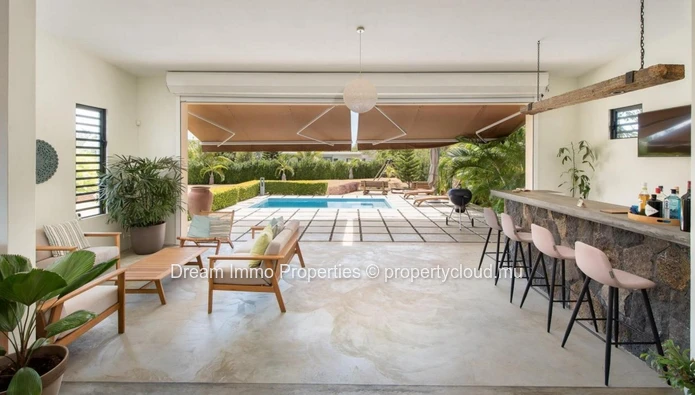 Belle Villa Sur Un Grand Terrain De 1 400 M² Proche De Grand Baie - Ile Maurice