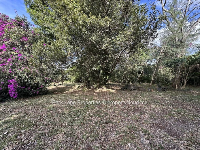 Terrain Résidentiel d’Exception au sein du Prestigieux Domaine Hillside – Belle Vue Harel