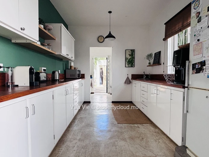 Forêt Daruty - Charmante maison familiale moderne avec 4 chambres et piscine