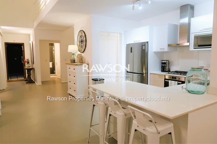 Townhouse Meublée De 3 Chambres | Jardin & Piscine | Mont Choisy | Mi Août 2026