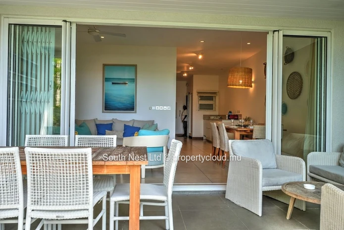 Rare Appartement Bord de Mer à Grand Baie | Accès Direct à la Plage