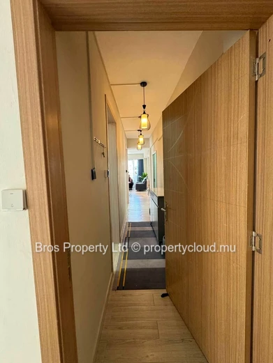 Rs | Modern & Furnished 2 Bedroom Apartment for Sale in Vandermesch, Rose Hill | 80 m2