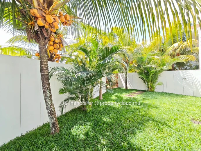 4-Bedroom Villa For Rent – Grand Baie – Private Residence – North
