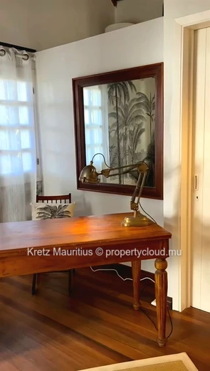Exceptional villa with neo-colonial charm