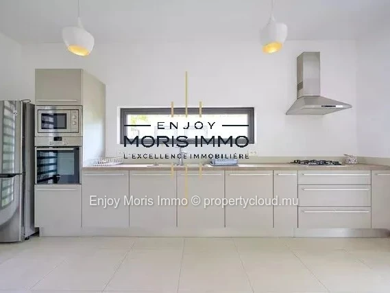 Villa with pool for rent in Trou aux Biches – Mauritius | 222 m² | 4 bedrooms | 3-minute walk from the beach