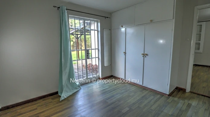 Bureau de plus de 500m² 