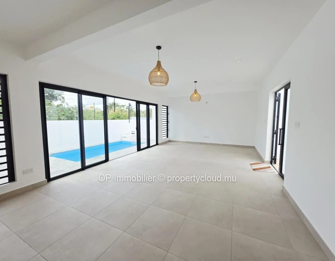 Maison 3 chambres avec piscine à vendre à Grand Baie
