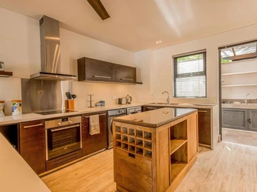3 Bedroom Townhouse, Duplex