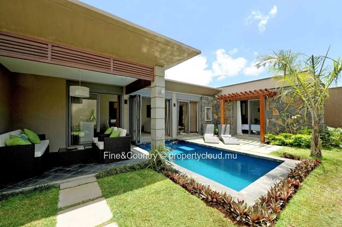Discover your tropical paradise in Grand Baie