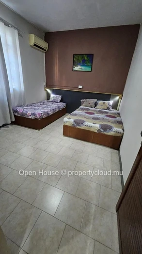Duplex meublé tout confort à Mon Choisy avec accès piscine au cœur d'une résidence calme