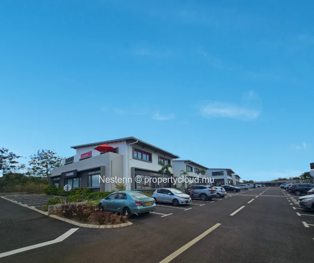 Prime office space with unmatched visibility – Ideal for your business growth!