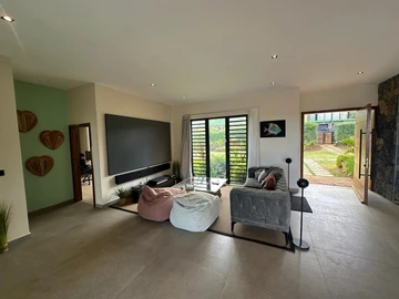 4 Bedroom Villa