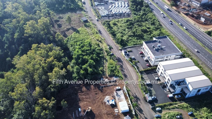 BAGATELLE - Terrain commercial 2946m2