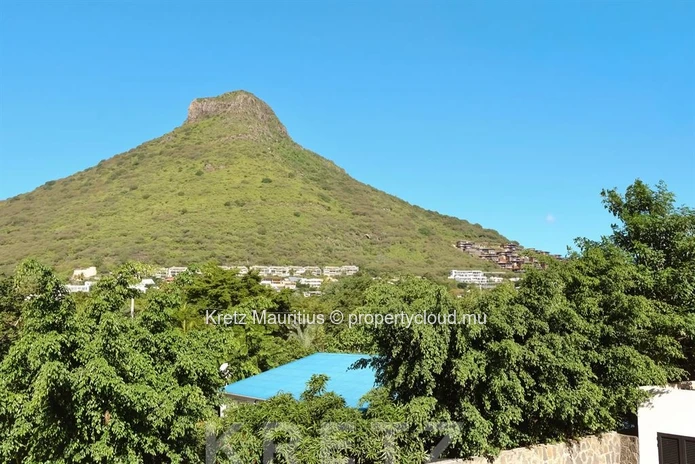 Duplex pieds dans l'eau avec vue panoramique sur le lagon