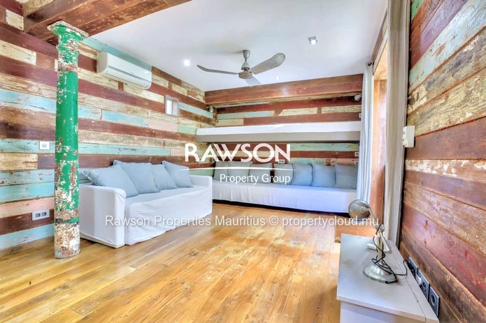 Amazing Beachfront Villa – Mauritian Citizens