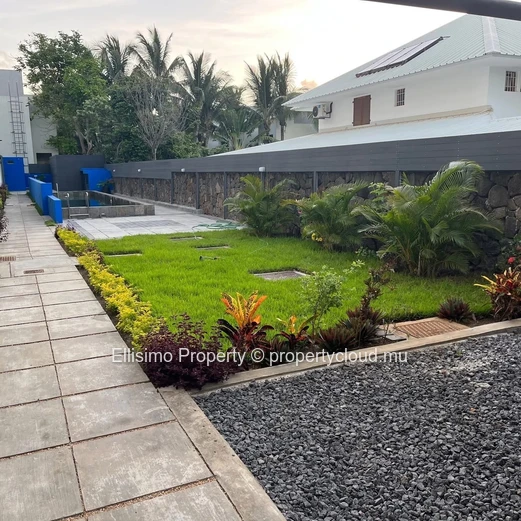 FOR RENT | Coastal View – Pereybere
