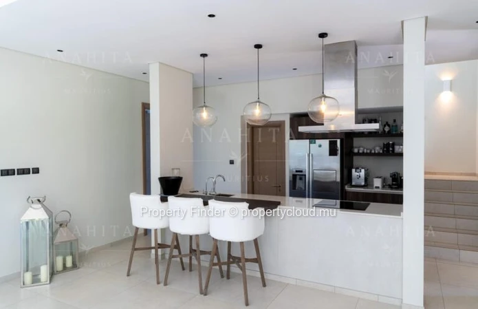 Une Villa Luxueuse avec Vue sur le Golf, Piscine Privée et Terrasse sur le Toit