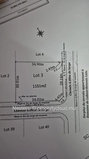 Vaste terrain résidentiel dans le prestigieux quartier de Belle Vue Harel