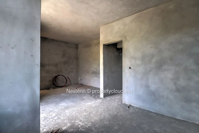 Villa duplex moderne avec 3 chambres à proximité des écoles et des commerces.