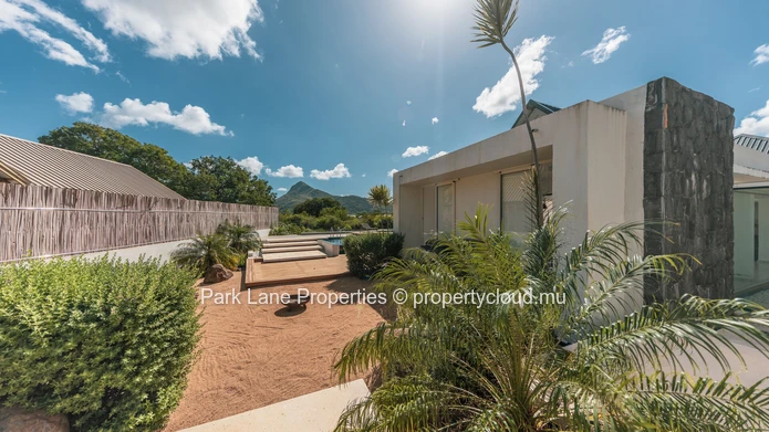 Villa Contemporaine avec Vue Imprenable sur la Montagne