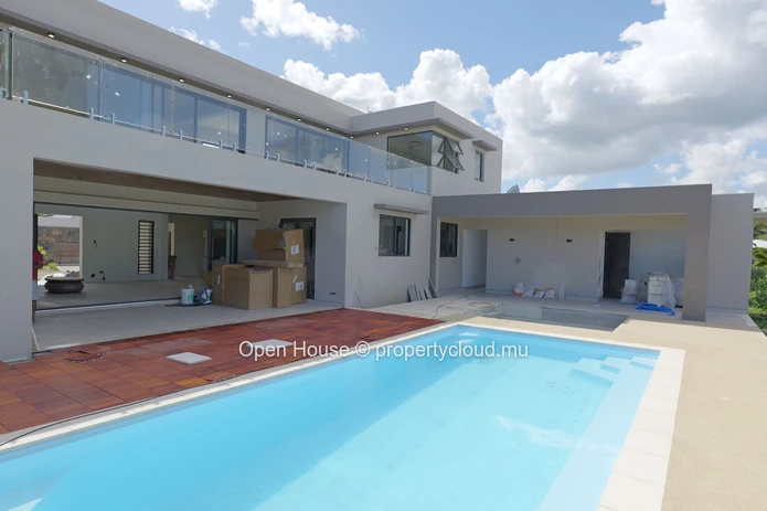 Villa de luxe 5 chambres à louer à Tamarin avec jardin paysager