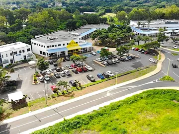 Rent in a strategic location for your business in La Place Cap Tamarin