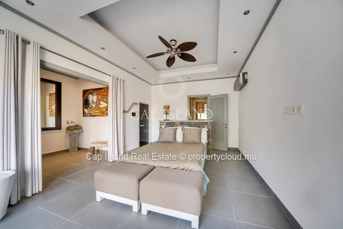 Anahita - Villa d'exception pieds dans l'eau, sur le golf