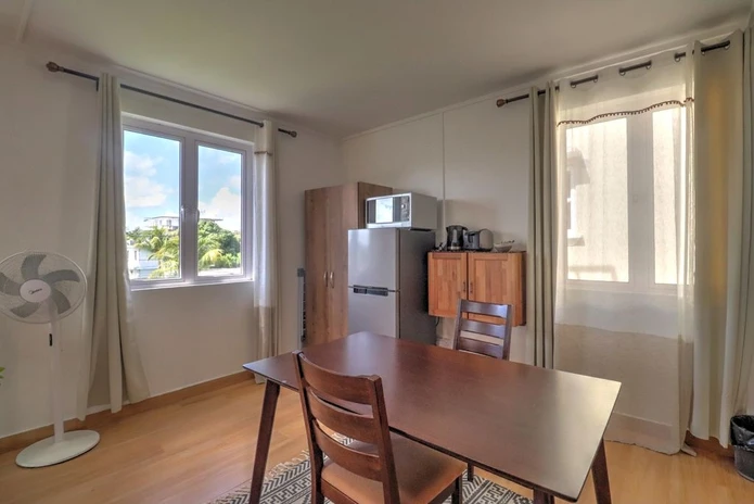 Charming 1-bedroom apartment in Grand Baie with modern amenities, close to schools and shops, ideal for comfortable l...
