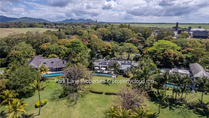 Villa de 4 Chambres à Vendre à Anahita Resort avec Piscine Privée et Jardin Paysager