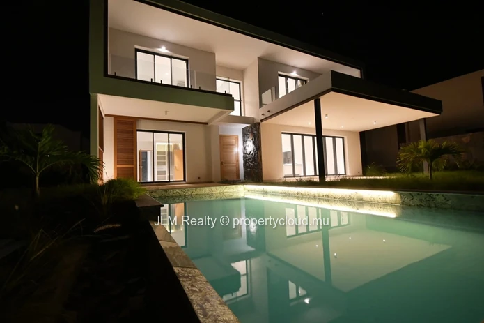 Modern Villa with Swimming Pool for Sale in Tamarin, Mauritius