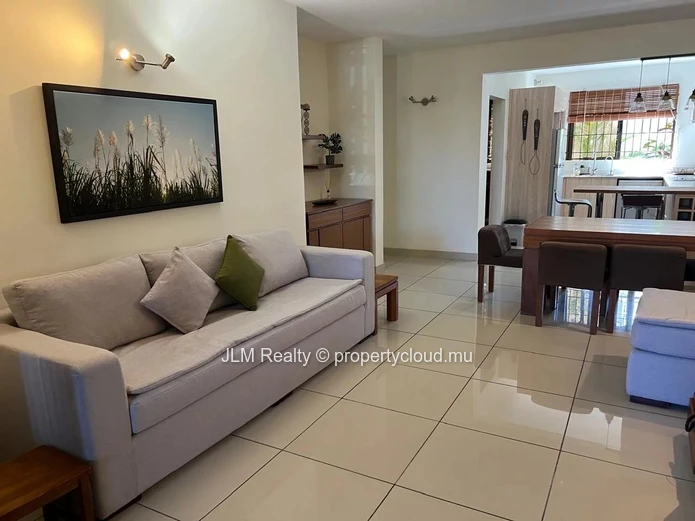 Appartement de 3 Chambres à deux minutes de la plage à Louer à Rivière Noire, Ile Maurice