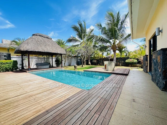 PDS Villa for Sale in Cap Malheureux – 4 Bedroom Villa with Pool