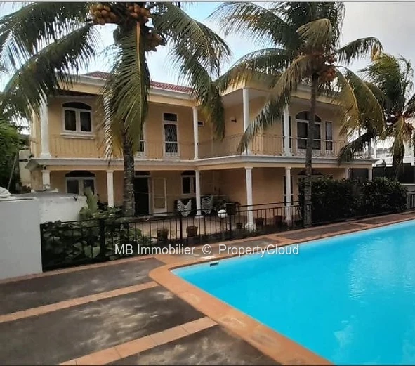 Villa for sale.