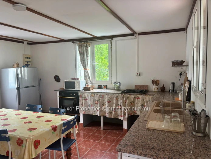 For rent 3 bedrooms apartment – Peaceful and Green Living in Albion