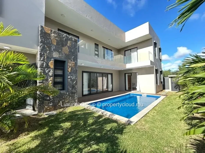 Modern Villa For Rent In Péreybère – Comfort, Security And Elegance