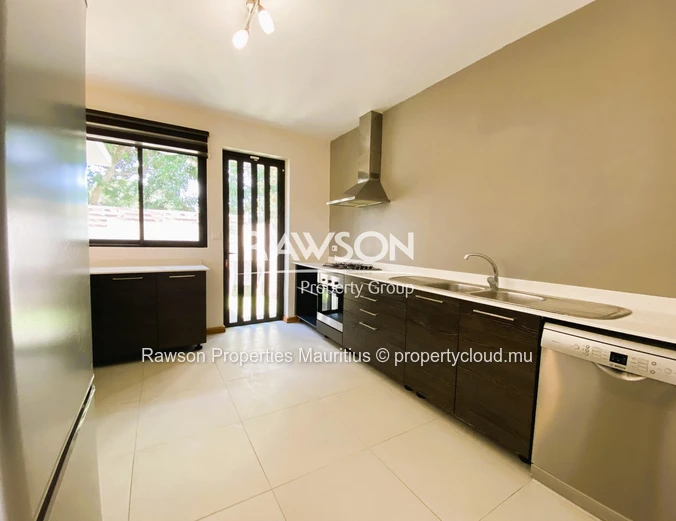 Modern Villa | 208 M² | Piton | 4 Bedrooms | Available 1St December 2026