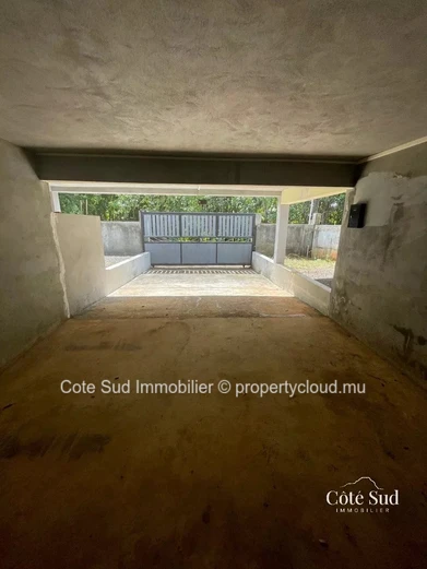 Prestigieux maison de 241 m² avec jardin et terrasse à Mahébourg