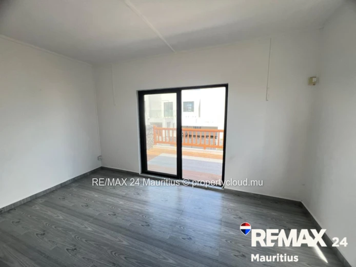 Modern 3-Bedroom Villa with Pool in Grand Baie Sottise