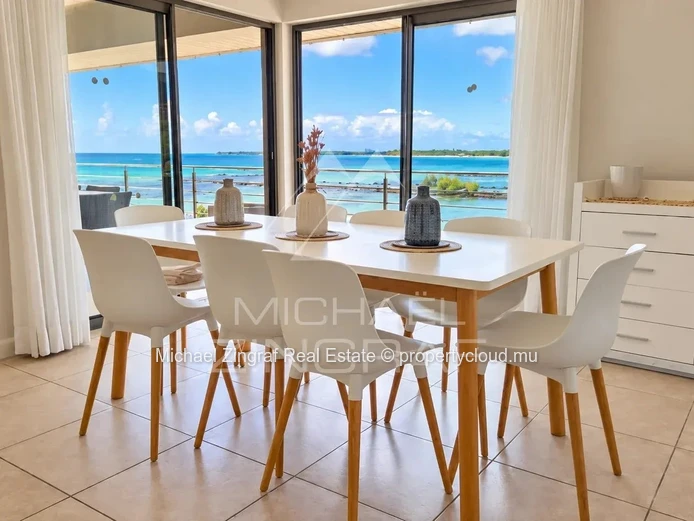 Penthouse en bord de mer avec vue panoramique à Trou-aux-Biches