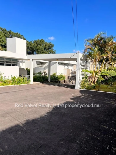 Maison de 4 chambres à vendre - Curepipe (Prix réduit)
