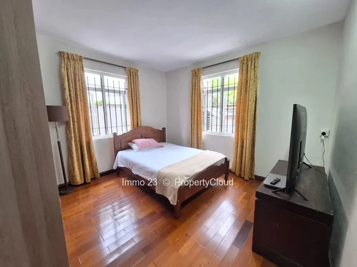 House / Villa - 4 bedrooms - Wooton - Ref. MA76643VE