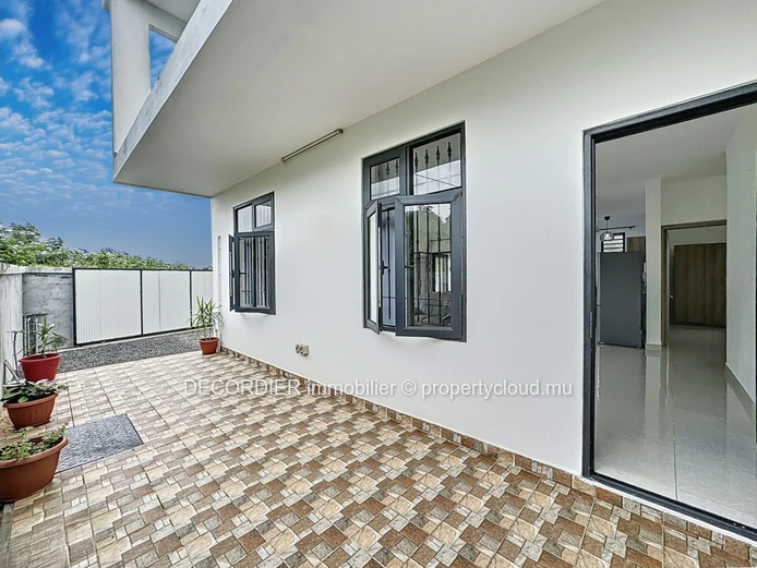 Appartement neuf situé au rez-de-chaussée à 6 min à pieds de Grand Baie La Croisette (Mandat exclusif)